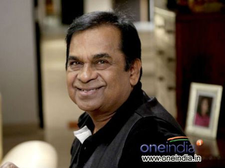 బ్రహ్మానందం ఒక్క పైసా అవసరం లేదన్నా ఆయన్ని తీసుకోలేకపోయాం... ఫొటోలతోనే