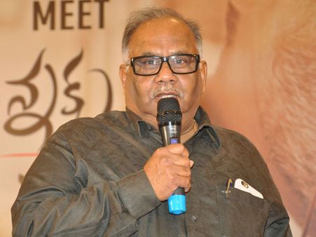 పవన్ కళ్యాణ్ ఫిర్యాదుతో ఇబ్బంది పడ్డా, ఇలాంటివి మామూలే అంటున్న నిర్మాత!