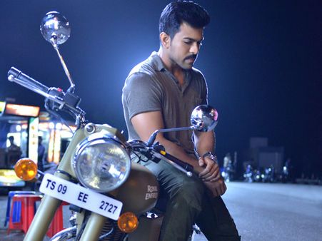 రామ్ చరణ్ ‘ధృవ’ మూవీ సీన్ యూట్యూబ్‌లో.... (వీడియో)