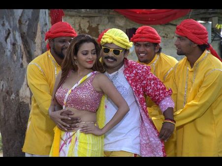 టాలీవుడ్లోకి సంపూర్ణేష్ బాబు ‘వైరస్’ (ఫోటోస్)