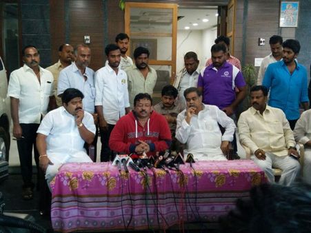 ‘వంగవీటి’ వర్మ హక్కు, నన్ను తప్పుగా చూపినా నమ్మరు: దేవినేని నెహ్రూ