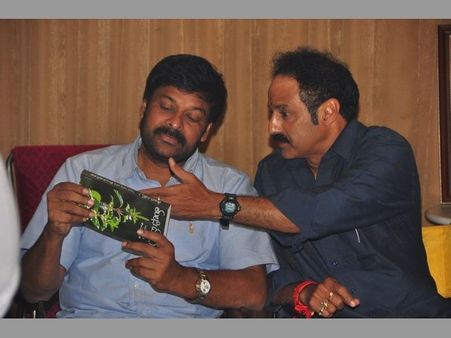 13 ఏళ్ల తర్వాత మళ్లీ చిరు-బాలయ్య క్లాష్, గతంలో ఏం జరిగిందంటే?