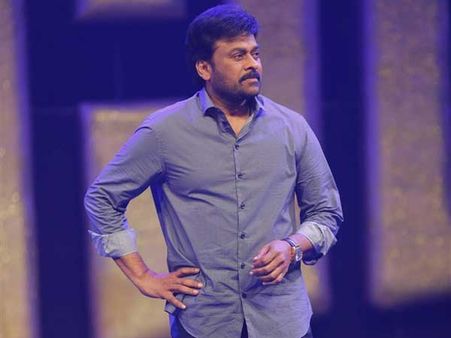 నాగబాబు తిట్ల దండకం, పవన్ ఇష్యూ, చెర్రీ-మహేష్ స్నేహంపై.... చిరంజీవి స్పందన!