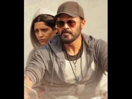 గురు ట్రైలర్ వెంకీ కి మరో మైలు రాయి అయ్యేలాగే ఉంది.. ఈ ట్రైలర్ చూడండి