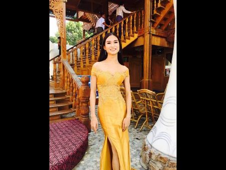 ఫేస్ బుక్ లో పిచ్చిరాతలతో ఇరుక్కున్న అందాల నటి, మహిళా జైలుకు తరలింపు