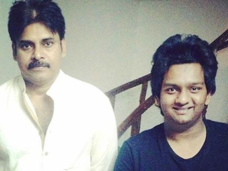 జనసేన ‘దేశ్ బచావో’ ఆల్బం వెనక 19 ఏళ్ల కుర్రాడు, ఆశ్చర్యకర విషయాలు!