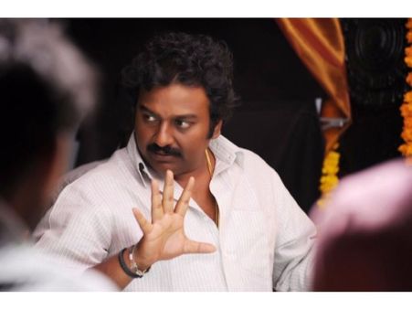 అప్పులు, పర్శనల్ లైఫ్, చిరు 150, అఖిల్ ప్లాప్ గురించి.... ఓపెన్‌గా చెప్పిన వివినాయక్!