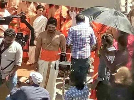 డీజే లుక్ లీక్ : అల్లు అర్జున్ కి మొదటి దెబ్బ పడింది, జాగ్రత్త అవసరం