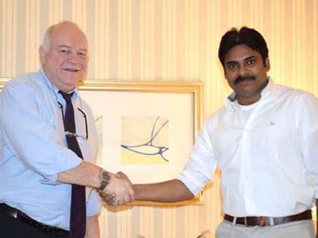 పవన్ ఇక కొత్త సినిమాలు ఒప్పుకోడు: ఇదే సాక్ష్యం