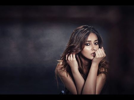 న్యూడ్ ఫొటోలు అప్‌లోడ్ చేస్తా.. యువకుడిపై రఫ్ ఆడిన ఇలియానా