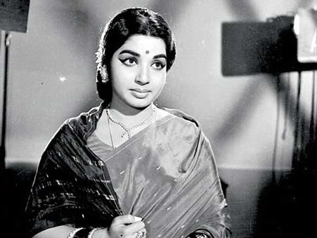 ‘జయలలిత'కు బ్రేక్.. అంతుచూస్తాం.. దర్శకుడికి బెదిరింపులు