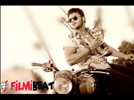 కెలకద్దు...అల్లాడిపోతావు అంటూ మంచు మనోజ్ సీరియస్ వార్నింగ్