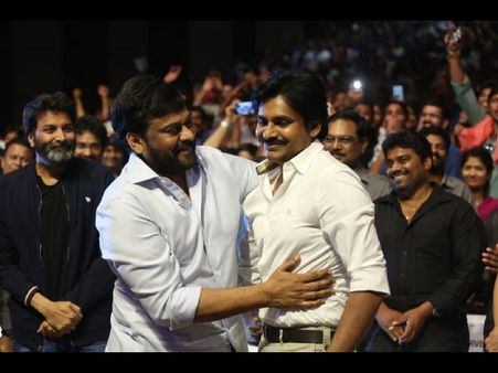 చిరంజీవి స్పందన.... బాలయ్య గురించి హ్యాపీగా, పవన్ గురించి చిరాగ్గా!