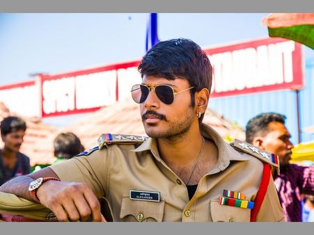 హనుమంతుడే పోలీస్.., అది వెండితెరపైనే చూడాలి: కృష్ణవంశీ