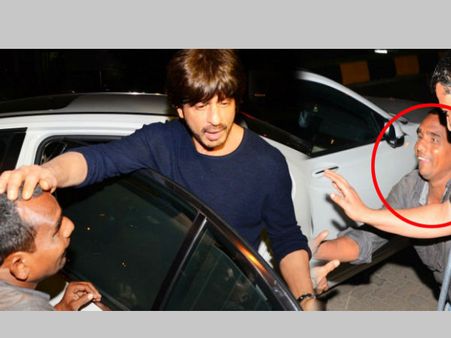 వీడియో: ఆకలిగా ఉంది.. బిచ్చగాడితో షారుక్.. కంటతడి..