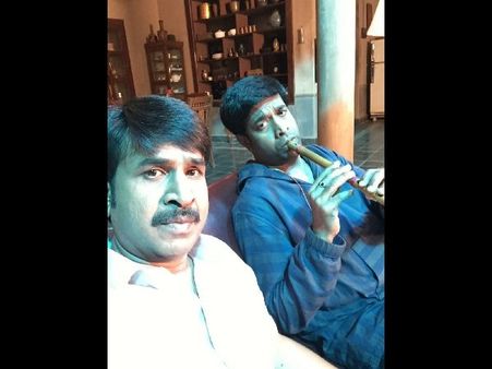 పిల్లనగ్రోవి ‘కృష్ణుడు’ కిషోర్‌తో ఆర్టిస్టు శ్రీనివాసరెడ్డి.. ఏమిటా ఫొటో వెనుక కథ.