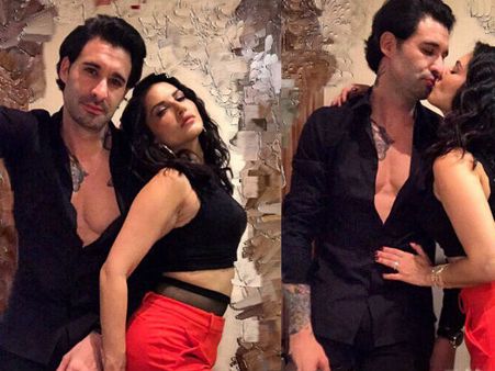 కోరిక తీరిన రాత్రి! సన్నీ లియోన్ పాంట్‌లో చేయి పెట్టి....