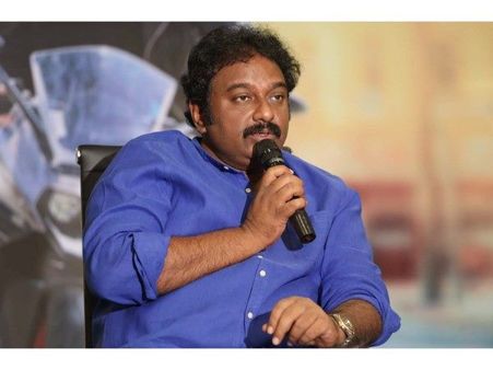 నాగబాబు నష్టపోయిన విషయాన్ని గుర్తు చేస్తూ.... క్లాస్ పీకిన వినాయక్!