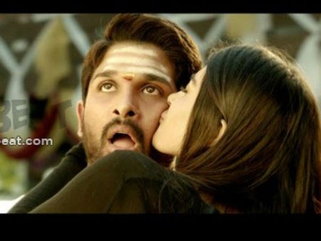 ధ్రిల్ అయ్యి.... అభిమానులకు ధాంక్స్ చెప్పిన అల్లు అర్జున్, ఎందుకంటే