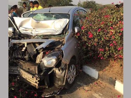 రోడ్డు ప్రమాదంలో గాయపడ్డ సినీ హీరో..