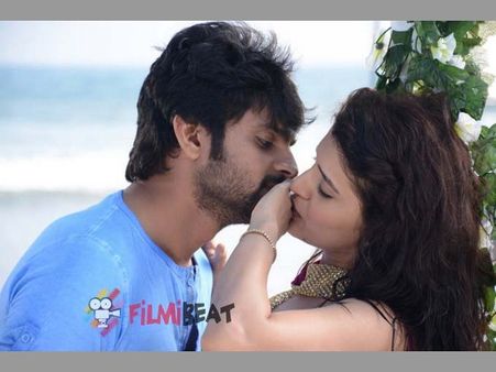 ఓ పక్క ప్రతీకారం.. మరో పక్క ప్రేమ (మా అబ్బాయి రివ్యూ)