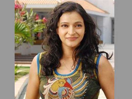 మహిళా దినోత్సవం సందర్భంగా మంజుల ఇలా.....