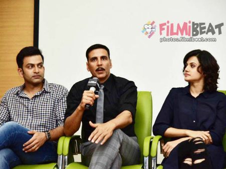 రోమాలు నిక్క బొడిచేలా తాప్సీ 