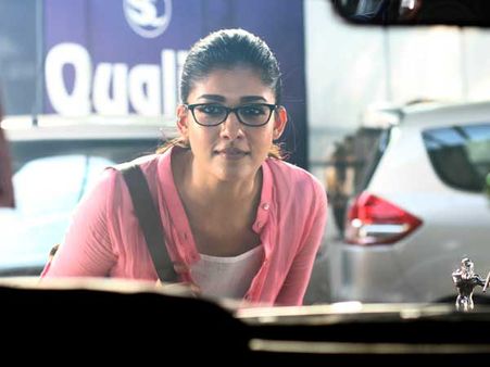 దెయ్యం కారు మీదగ్గరకి వచ్చేదెపుడో తెలుసా..? 