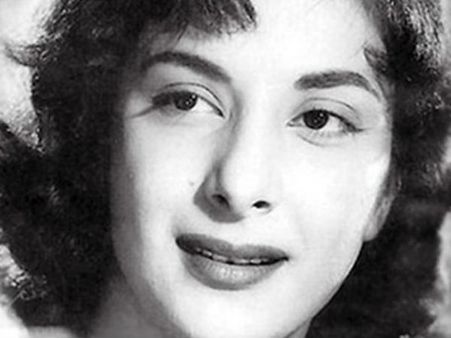 ప్రముఖ నటి పడక గది మా సెంటిమెంట్... మరో ట్విస్ట్