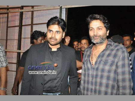 కాటమరాయుడు కష్టాలు గట్టెక్కించే ప్రాజెక్ట్: పవన్ త్రివిక్రమ్ షూటింగ్ తేదీ ఇదే