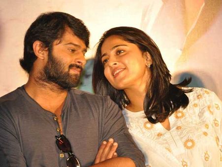 ప్రభాస్, అనుష్క.... ఇద్దరూ వాడుకుంటున్నారు!