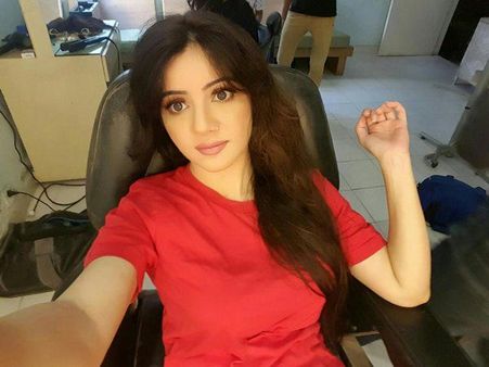 మళ్ళీ భారతీయ హీరో పై విషం చిమ్మిన పాక్ నటి