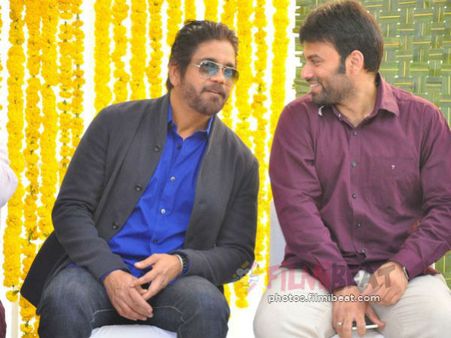 ‘రాజుగారి గది 2’లో నాగార్జున అలా... సమంత ఇలా! ఇద్దరూ సోషల్ మీడియాలో మొదలు