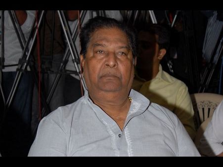 చిరంజీవిపై సత్యనారాయణ ఫైర్.. బాలయ్య మంచోడు..