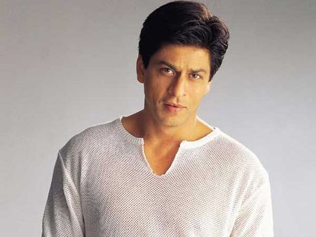 షారుక్ పక్కన ఆ పాత్రనా.. దర్శకుడి ఆఫర్‌కు హీరోయిన్ షాక్