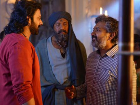 లాస్ట్ వర్కింగ్ డే: బాహుబలి-2 గురించి రాజమౌళి ఇంట్రెస్టింగ్ ట్వీట్