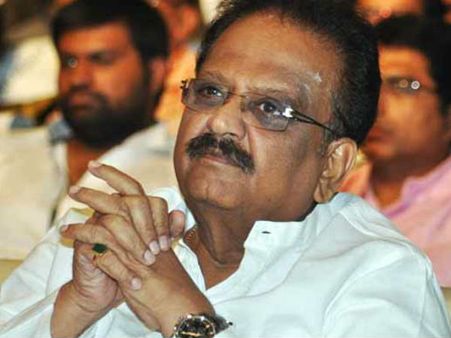 చిరంజీవి ఇష్యూ : అభిమాని కామెంటుపై ఫీలైన ఎస్పీ బాలసుబ్రహ్మణ్యం!