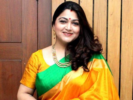 బ్యాక్ టు స్కూల్: పవన్-త్రివిక్రమ్ సినిమాపై ఖుష్భూ కామెంట్