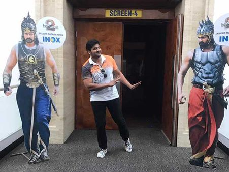 బాహుబలి2 ఓ సినిమా కాదు.. రకుల్ ప్రీత్ సింగ్.. ట్విట్టర్‌లో ఉప్పొంగిన ప్రముఖుల ట్వీట్ల వరద