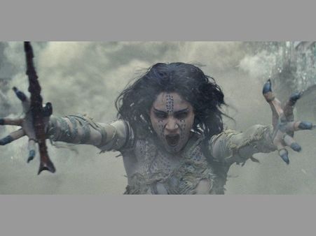 ఒళ్ళు గగుర్పొడిచేలా.... మమ్మీ ట్రైలర్ చూసారా?