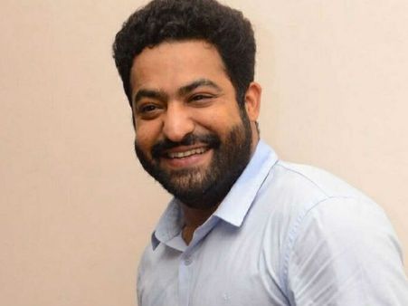 అలాంటి వారిని హైలెట్ చేయొద్దు: జూ ఎన్టీఆర్ పిలుపు!