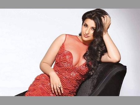 డైరెక్టర్‌తో బ్రేకప్.. అసిస్టెంట్ డైరెక్టర్‌తో ప్రముఖ తార అఫైర్.. ఎవరా హీరోయిన్..