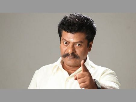 చిరంజీవి సహించలేకపోయాడు, 10 లక్షలు రావాలి.... ప్రముఖ నటుడి ఆరోపణ!