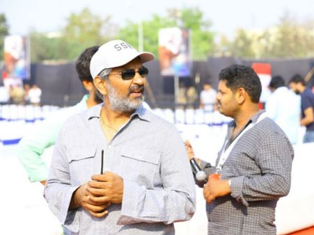 బాహుబలి-2 భారీ విజయంపై..... రాజమౌళి ట్వీట్స్, కేటీఆర్ కు థాంక్స్