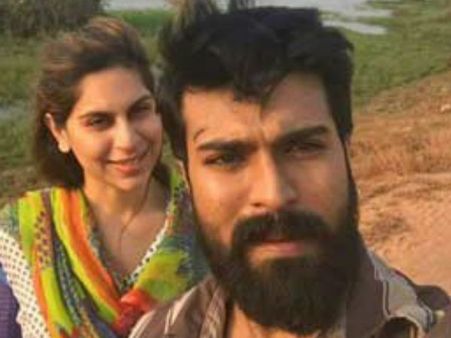 పోటెత్తిన ఫ్యాన్స్: కొల్లేరులో ఉపాసన, రామ్ చరణ్ కదలలేని పరిస్థితి!