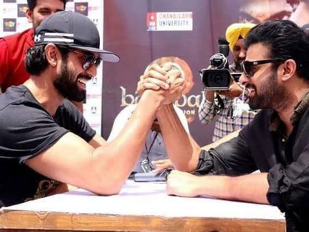 చండీఘర్ యూనివర్శిటీలో ప్రభాస్-రానా బలప్రదర్శన (వీడియో)