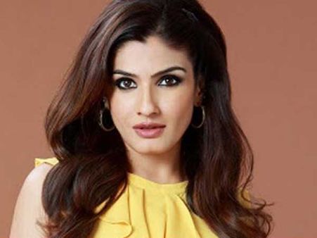 సల్మాన్‌తో నటించొద్దని అమీర్.. తగాదా పడ్డారు. 21 ఏళ్ల హీరోయిన్లు కావాలా.. రవీనా