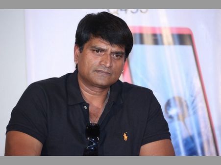 చలపతిరావు వివాదం: మా నాన్నను చంపేయండన్న రవి బాబు!