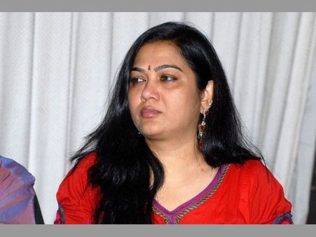 చలపతిరావు వ్యాఖ్యలు: పిచ్చిపిచ్చిగా మాట్లాడొద్దు.. నేను బాధితురాలినే.. హేమ