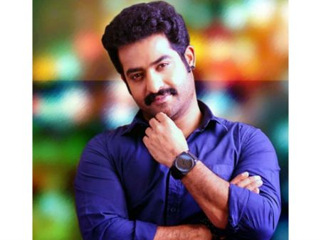 ఎన్టీఆర్ ‘జై లవకుశ’లో మార్పులు... సీకె షాక్, రంగంలోకి చోటా!